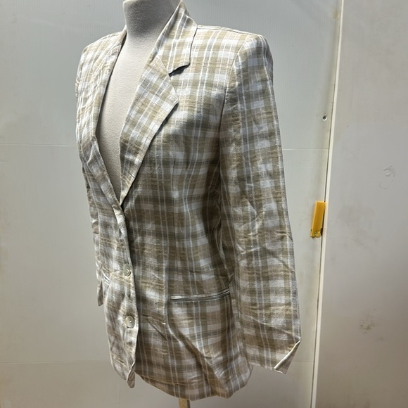 Beechers Brook - Picture 2 of 6